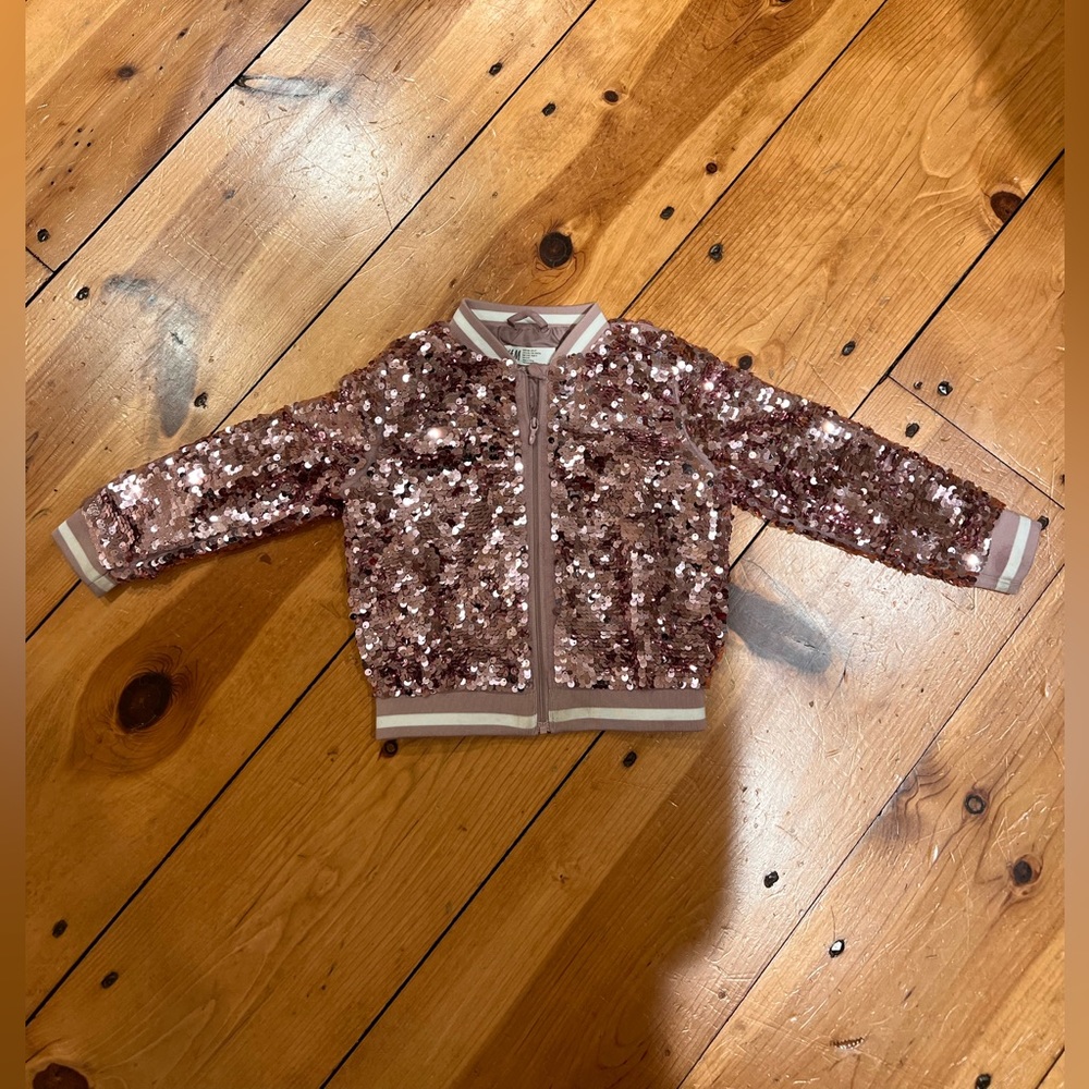 H&M sequin bomber jacket “it’s nice to be nice” 🐱